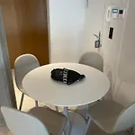 Luxury High-tech Larissa