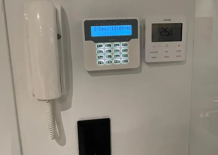 Luxury High-tech Apartment *