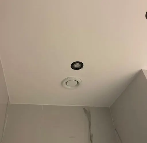 Luxury High-tech Apartment Larissa